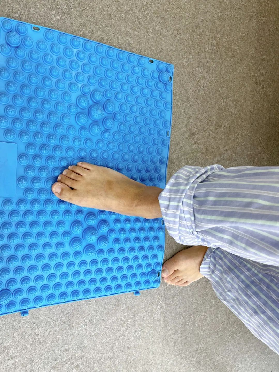 髋关节训练器_髋关节训练椅的用途_髋关节训练椅