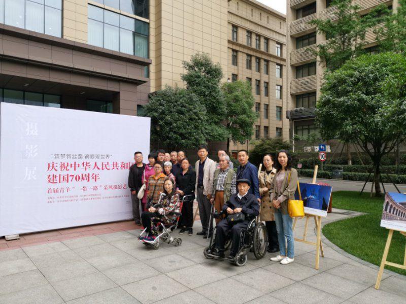 椅子练腿_感统训练单脚站立_感统训练单腿椅