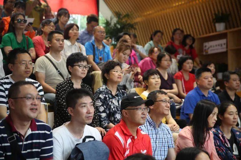 感统训练单脚站立_感统训练单腿椅_椅子练腿