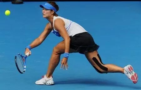 手套紧健身点好还是不紧_健身手套紧点好吗_带手套健身的坏处