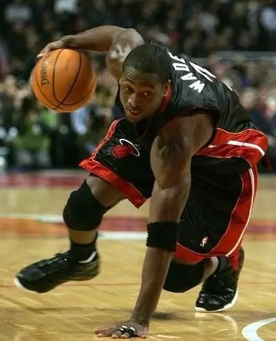 健身手套紧点好吗_手套紧健身点好还是不紧_带手套健身的坏处