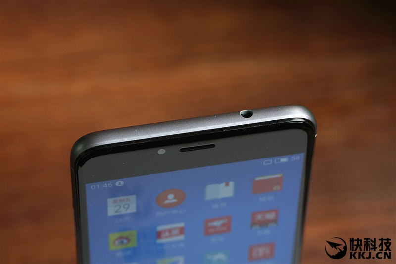60分钟几乎满血 魅族799颜值新担当魅蓝5s深度体验