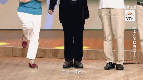 髋关节坐姿_髋关节训练椅的用途_髋关节训练椅