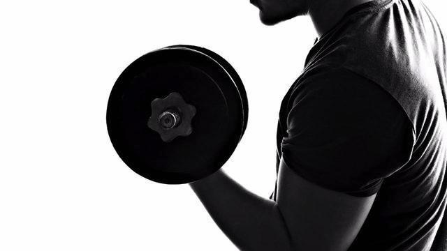 开yun体育官网入口登录体育 健身爱好者别乱买器械和补剂，有这5样足够了，让你少花冤枉钱