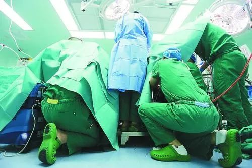 颈椎一天牵引多长时间_颈椎牵引隔一天做一次好吗_颈椎牵引一天几次最好