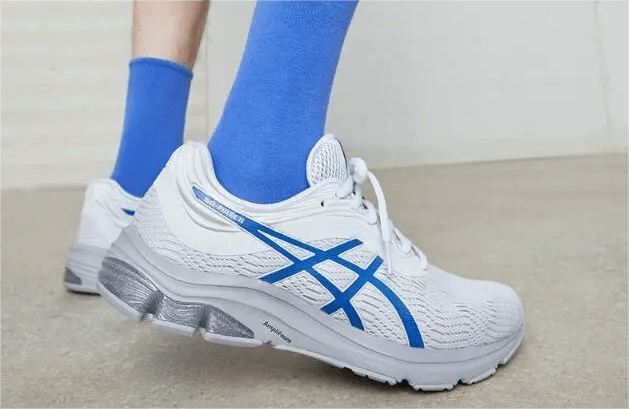 健身手套什么品牌好_手套健身品牌好不好_健身手套排名