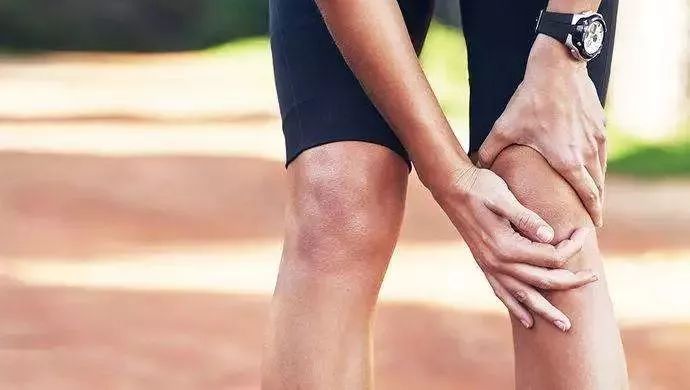 云开·全站apply体育官方平台 容易损伤膝关节的运动，你在做么？