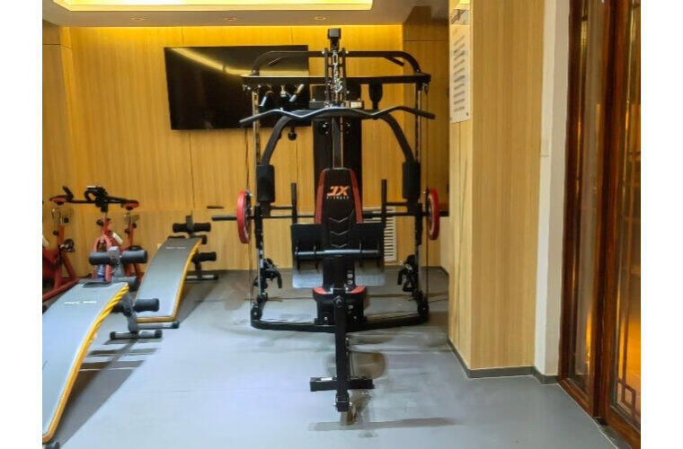 健身器材综合训练器_器材健身视频大全_健身器材训练动作讲解