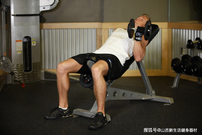 股四头肌训练椅安装步骤_股四头肌训练椅子_股四头肌训练椅