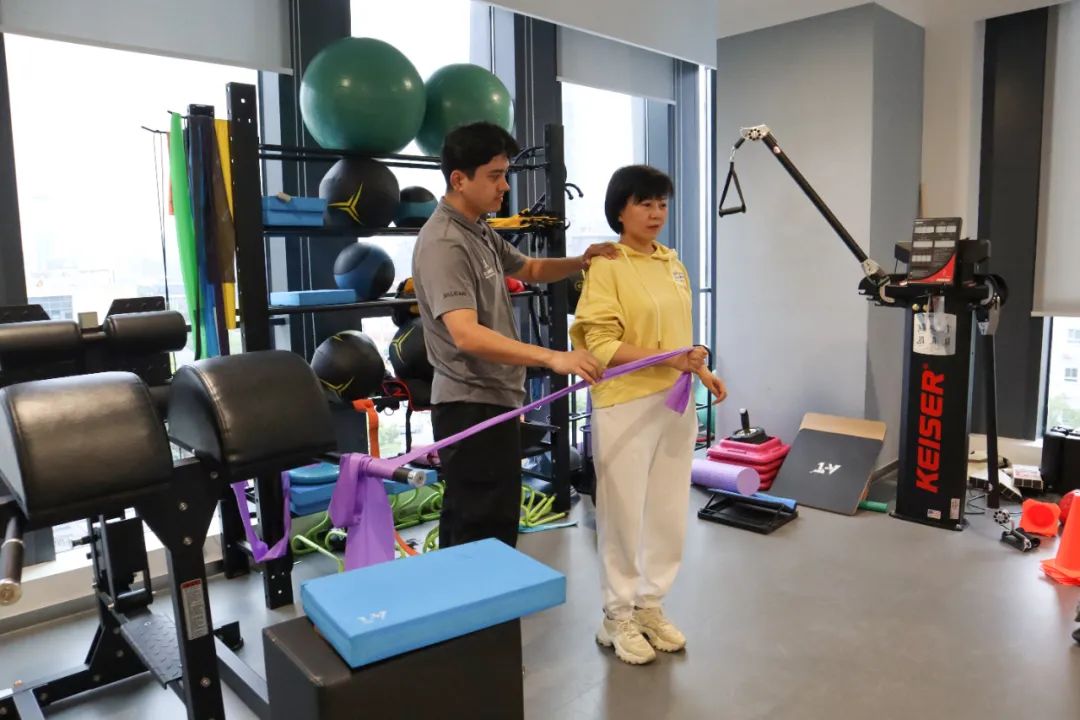 反重力跑步机 中国_反重力跑步鞋_0重力跑步机