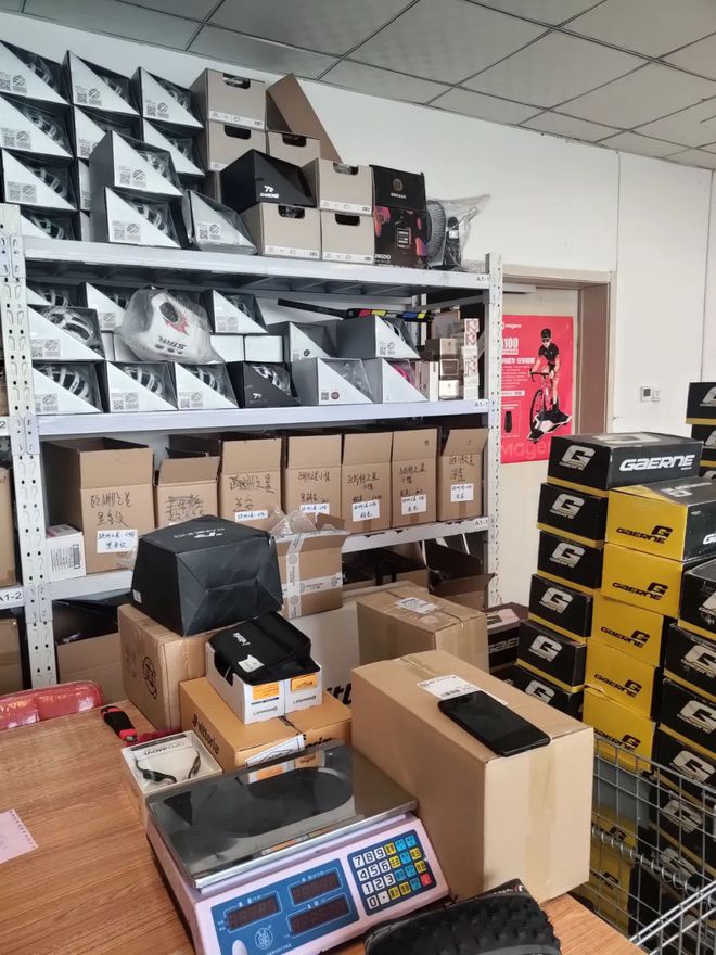 蜗牛健身手套_蜗牛手套怎么样_手工蜗牛头套