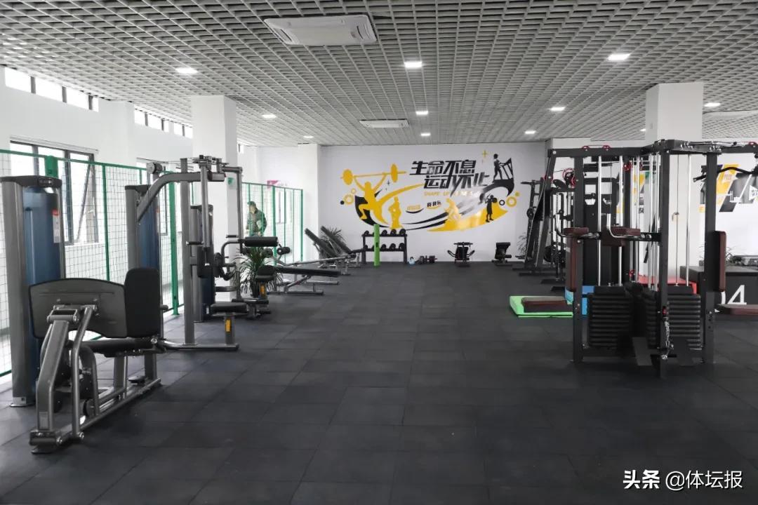 开yun体育app入口登录 运动让员工更有归属感和幸福感，温岭一企业腾出厂房建了一个专属健身房