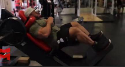 股四头肌训练椅安装视频_股四头肌训练椅安装步骤_股四头肌训练椅