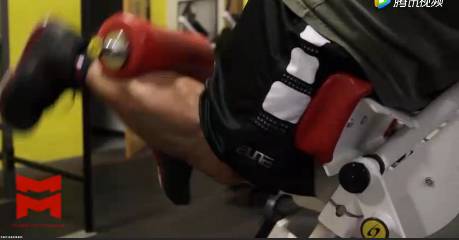 股四头肌训练椅_股四头肌训练椅安装视频_股四头肌训练椅安装步骤