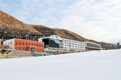 开yunapp体育官网入口下载手机版 三大基地打造“冠军摇篮”