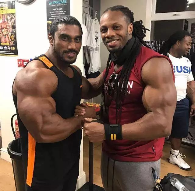 手套健身护腕怎么戴_带护腕的健身手套_健身手套+护腕