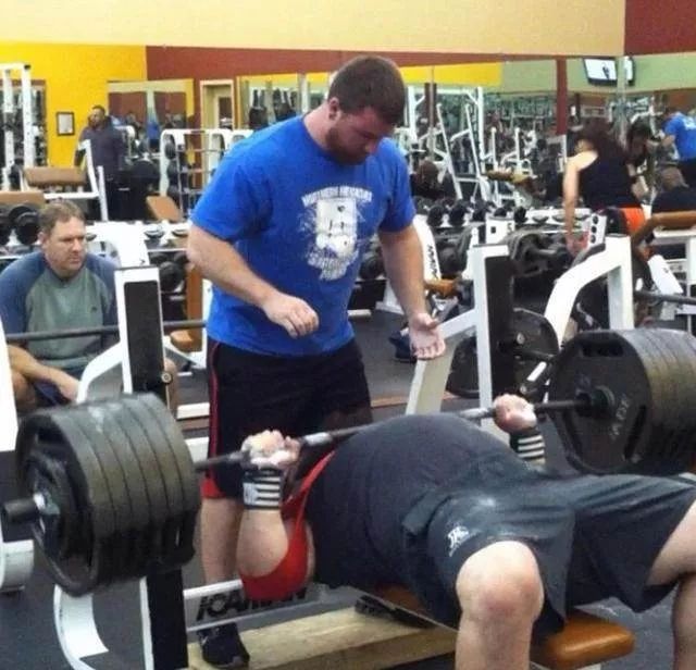 手套健身护腕怎么戴_带护腕的健身手套_健身手套+护腕