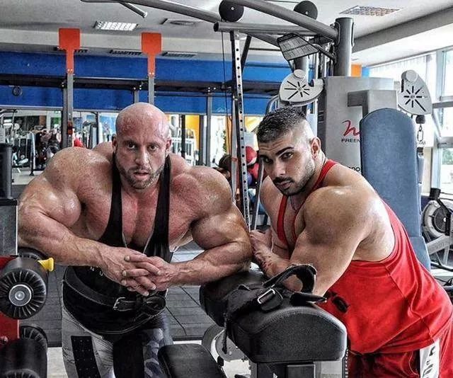 带护腕的健身手套_手套健身护腕怎么戴_健身手套+护腕