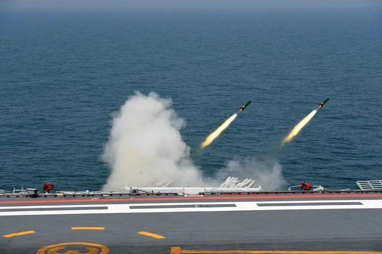 儿童综合能力训练_mma综合格斗训练视频_三站综合训练器