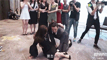 戴手套健身的好处_健身戴不戴手套_戴手套健身的坏处