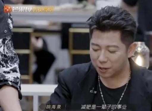 健身戴不戴手套_戴手套健身的好处_戴手套健身的坏处