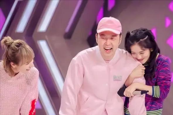 戴手套健身的好处_戴手套健身的坏处_健身戴不戴手套