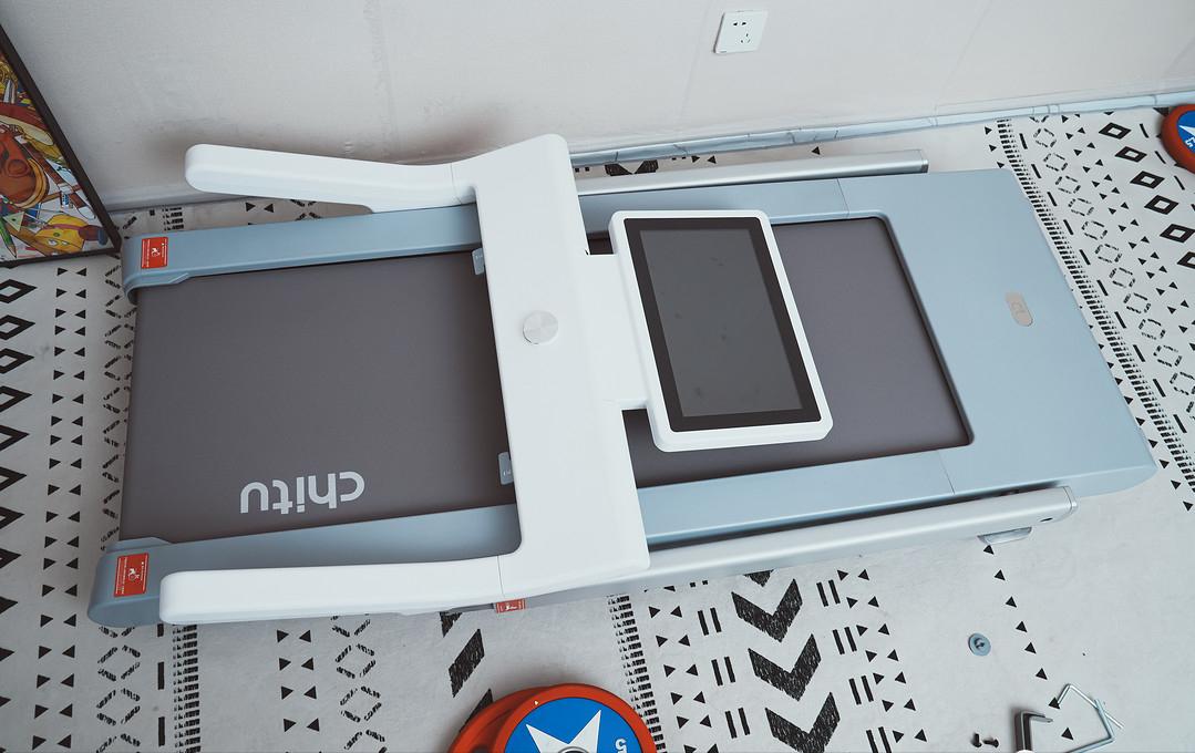 网购跑步机什么牌子好_中年运动减肥_跑步改善身体状态