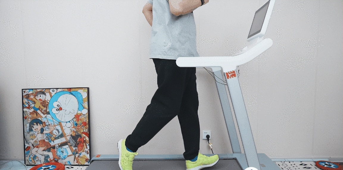 跑步改善身体状态_中年运动减肥_网购跑步机什么牌子好