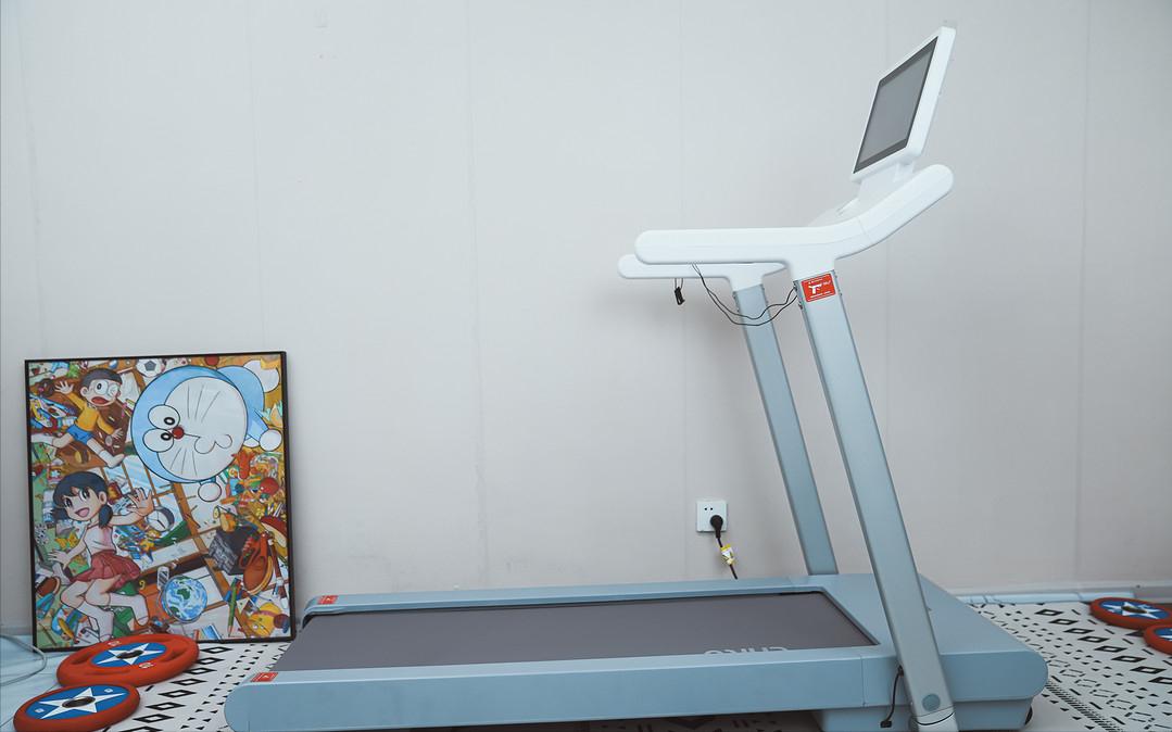 网购跑步机什么牌子好_跑步改善身体状态_中年运动减肥