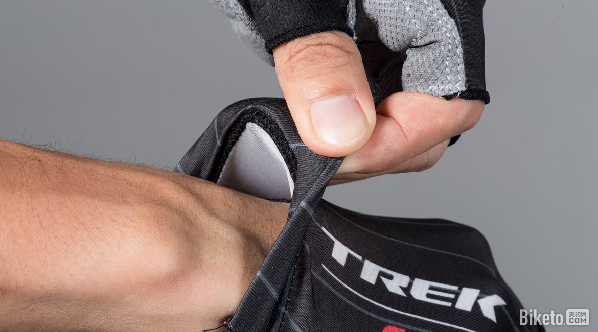 健身手套半指_Bontrager Trek-Segafredo RSL Glove_夏天骑行半指手套