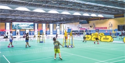 大飞鸟综合训练器_飞鸟训练器使用图解_飞鸟器材标准姿势