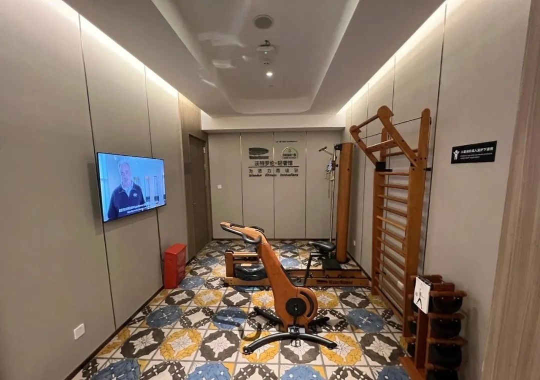 开yun体育官网入口登录app WaterRower首家运动轻奢馆，落户上海虹桥厦航贵宾室