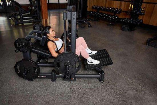 开yunapp体育官网入口下载手机版 高效打造翘臀!Precor必确为锻炼者带来高端练臀器械新体验