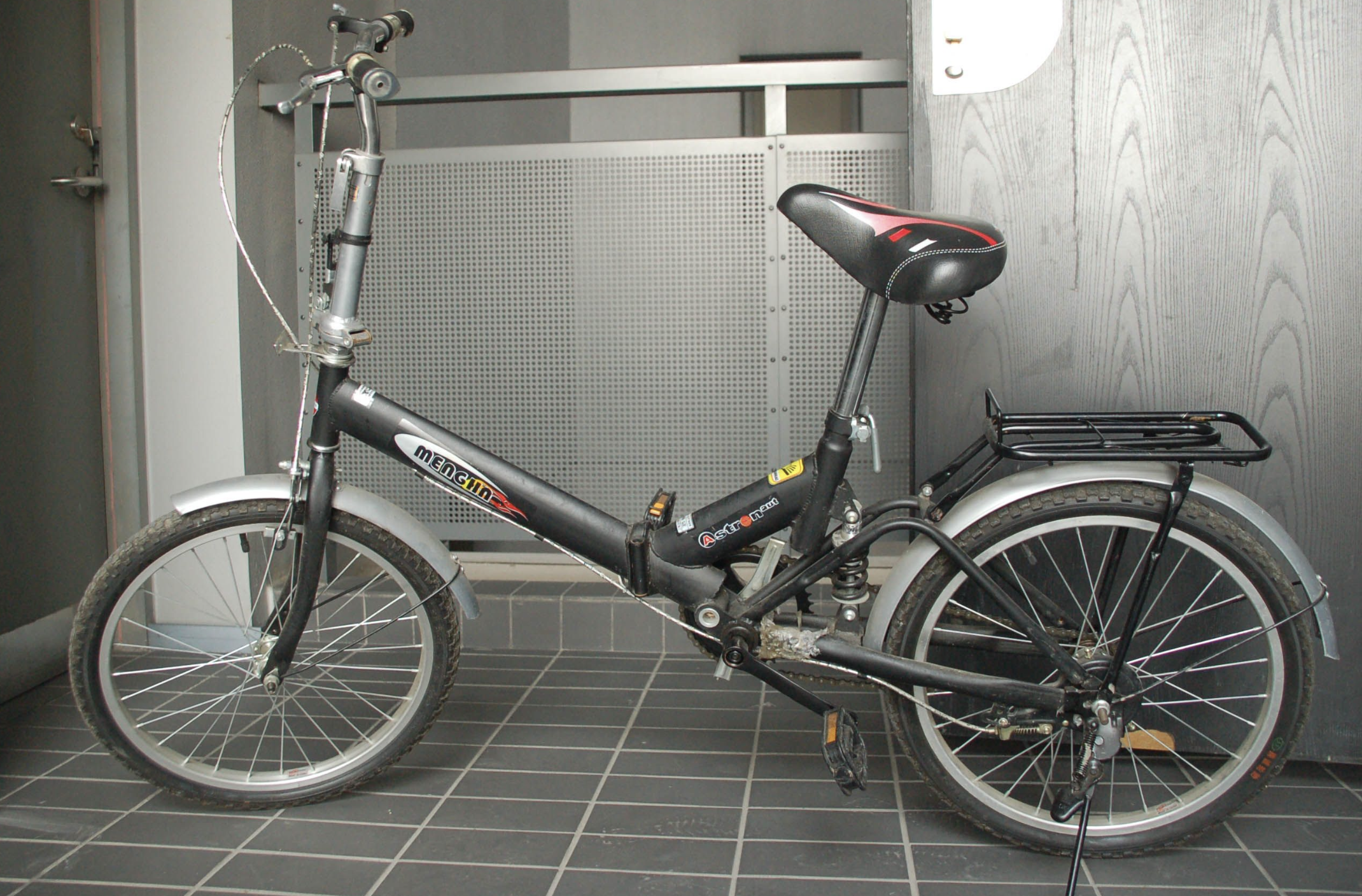 骑行手套和健身手套_新手骑行装备推荐_骑行春天快乐体验