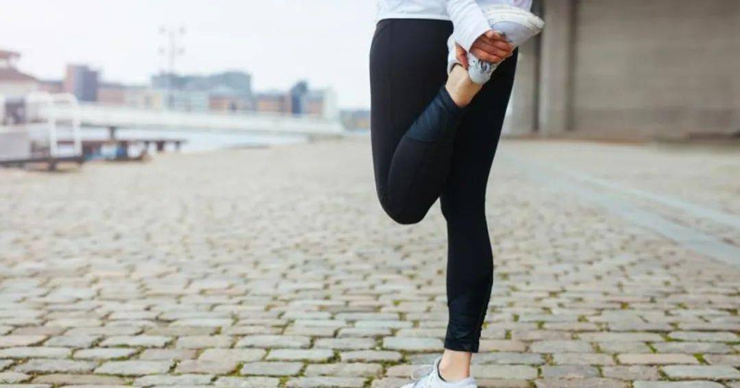 L3-L4神经根刺激股四头肌疼痛_股四头肌训练椅_股四头肌腰疼原因分析