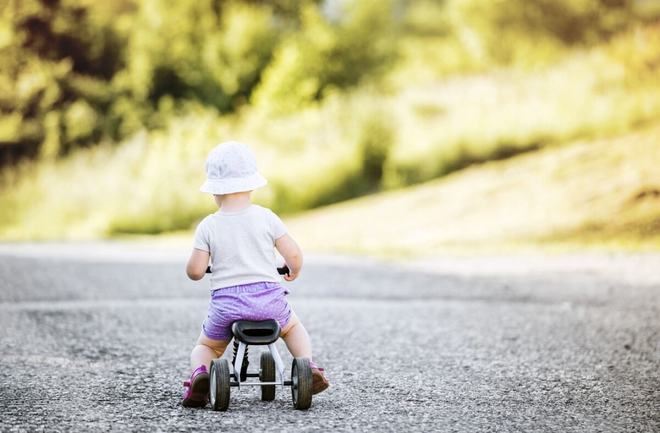 感统训练坐独角椅_感统训练单腿椅_椅子练腿