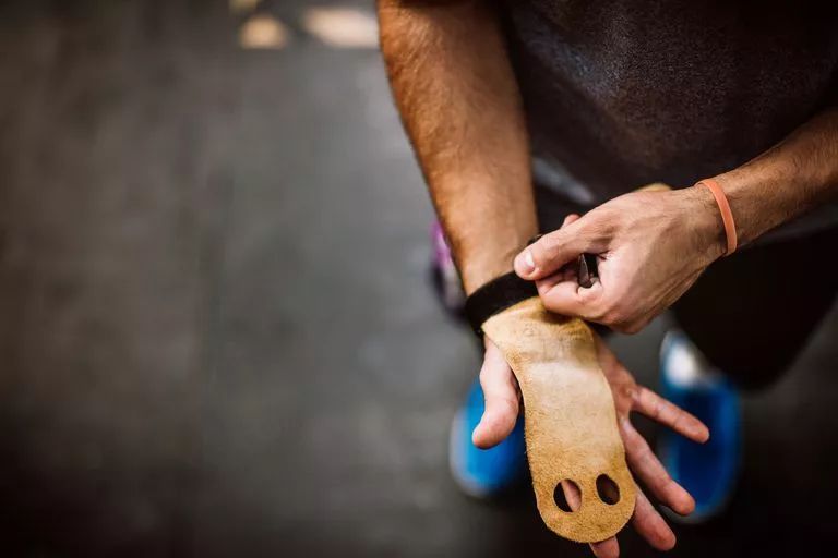 开yunapp体育官网入口下载手机版 「健身」撸铁撸出来的老茧怎么祛除？