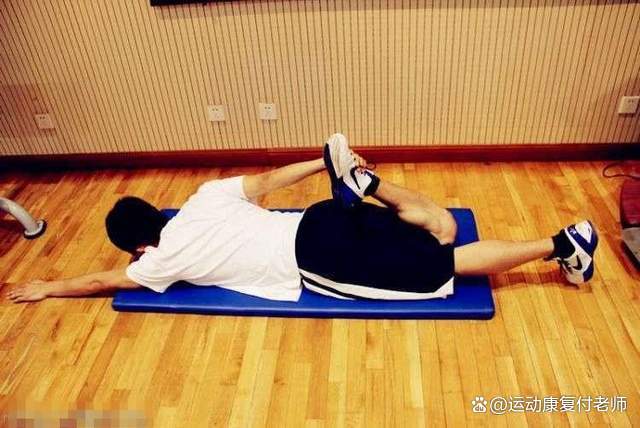 股四头肌训练椅使用方法_股四头肌训练椅_股四头肌训练椅子