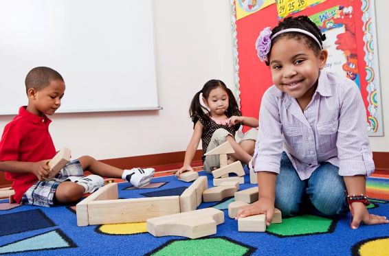 感统课独脚凳的目的_椅子体能训练_感统训练单腿椅