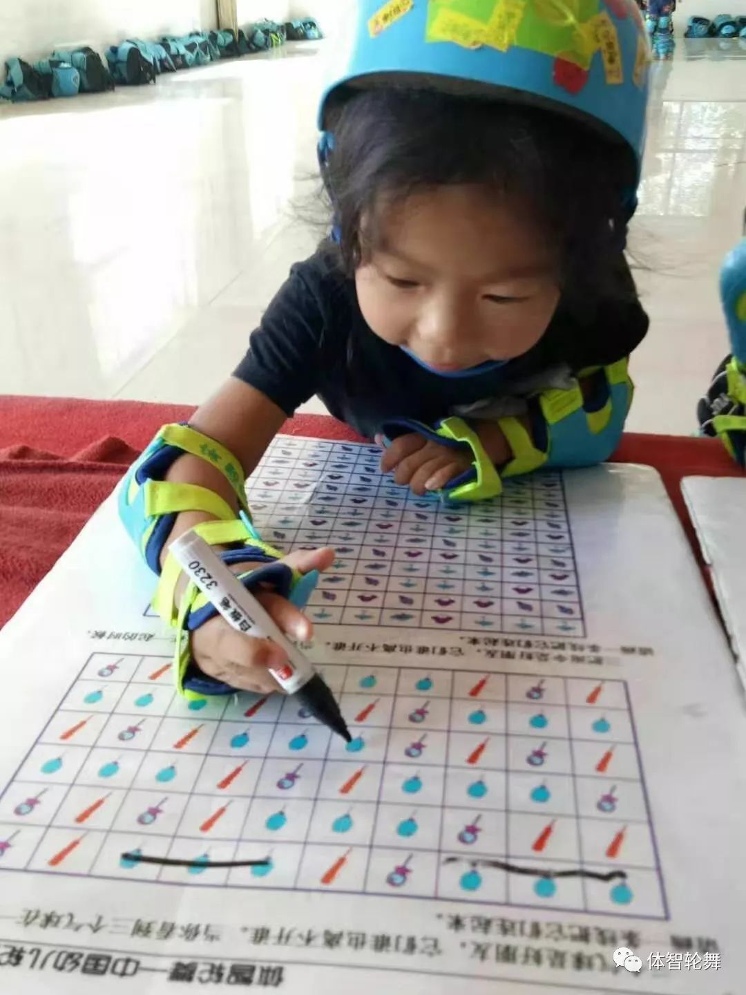 感统训练单腿椅_感统训练坐独角椅_椅子练腿