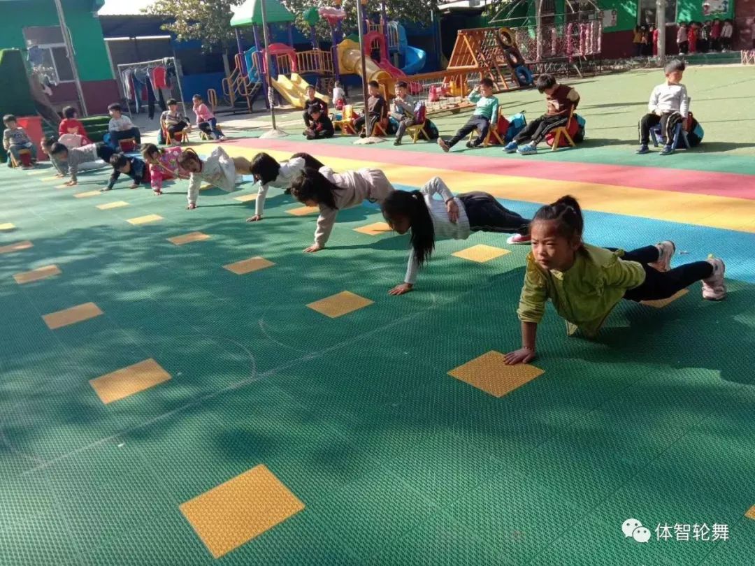 感统训练单腿椅_感统训练坐独角椅_椅子练腿