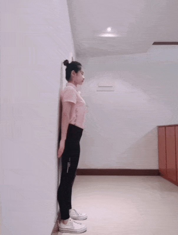 老年人居家简单运动教程_老年人健身体操视频_居家老年人运动教学