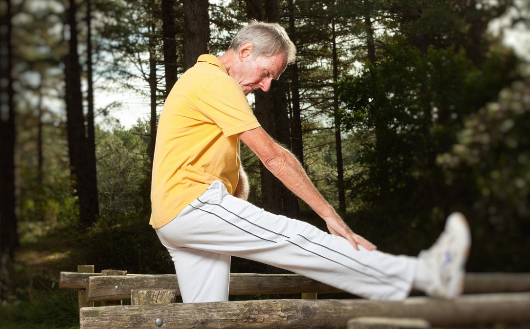 股四头肌训练椅注意事项_股四头肌训练椅安装视频_股四头肌训练椅