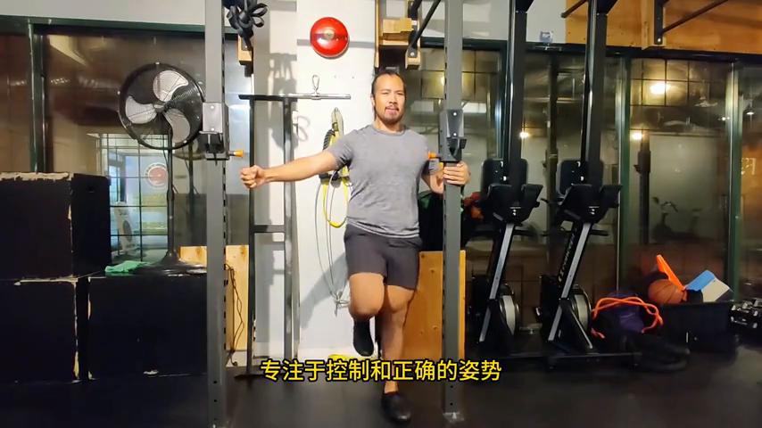 髋关节坐姿_髋关节训练椅_髋关节训练椅的用途