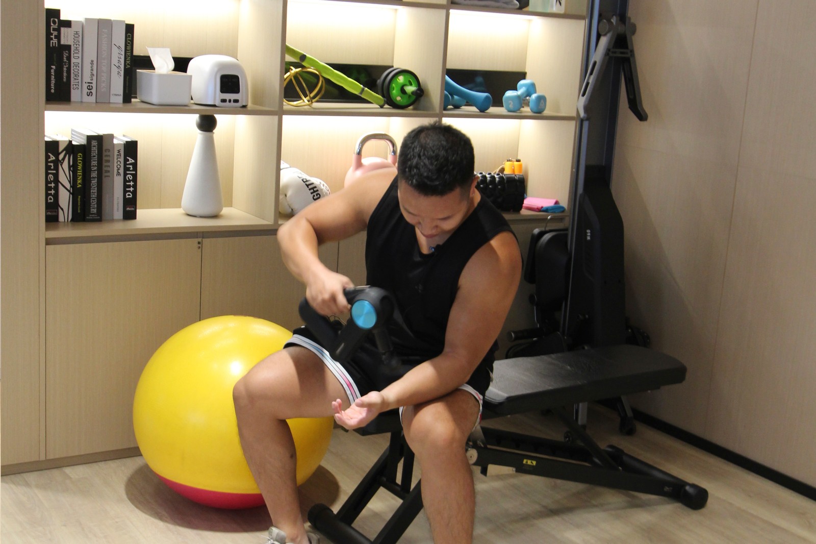 力动康体健身器材推荐_五站综合训练器_家庭健身房配置攻略