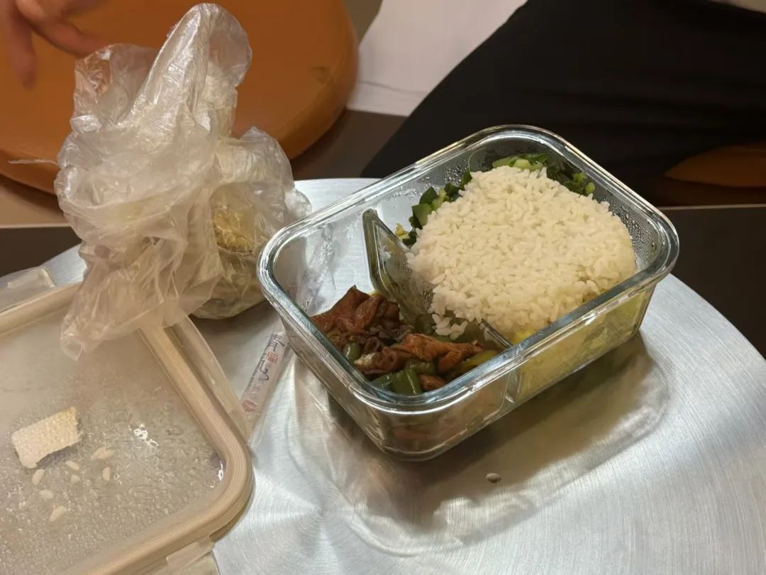 杭州节后减肥 健身房人气飙升 晚高峰健身_杭州跑步机什么牌子售后好的