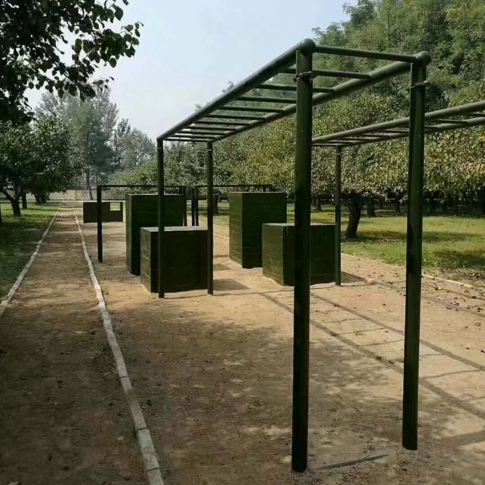 300米障碍训练器材