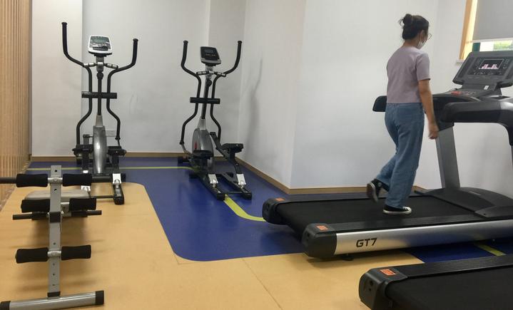 浙江百姓健身房建设_杭州东新园社区百姓健身房_杭州跑步机什么牌子售后好的