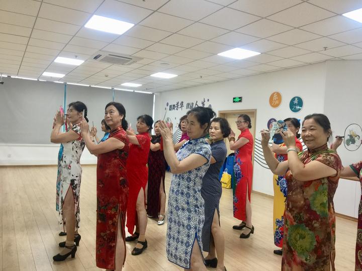 浙江百姓健身房建设_杭州跑步机什么牌子售后好的_杭州东新园社区百姓健身房