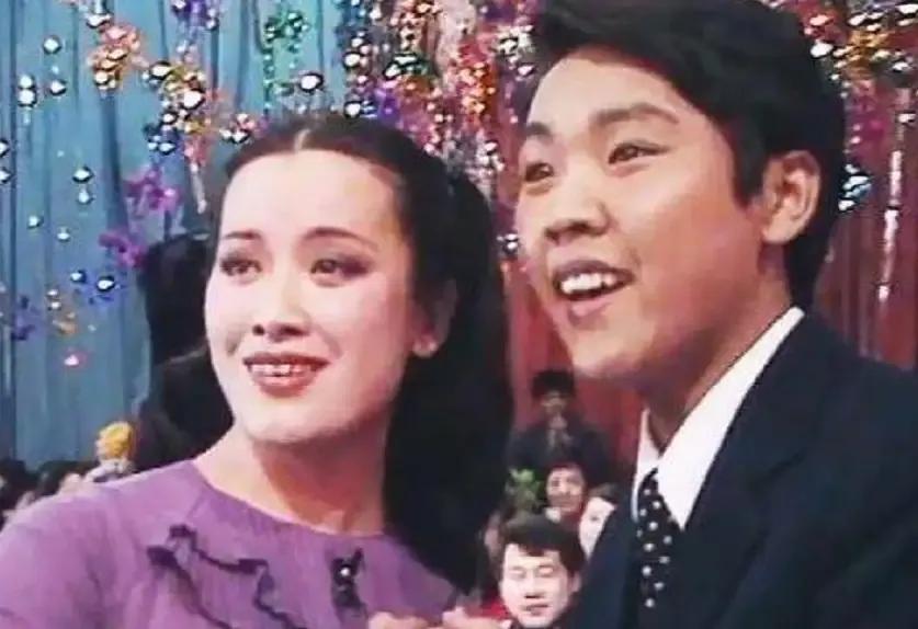 五朵五朵金花歌曲_金花歌曲年龄_永远的紫金花歌曲